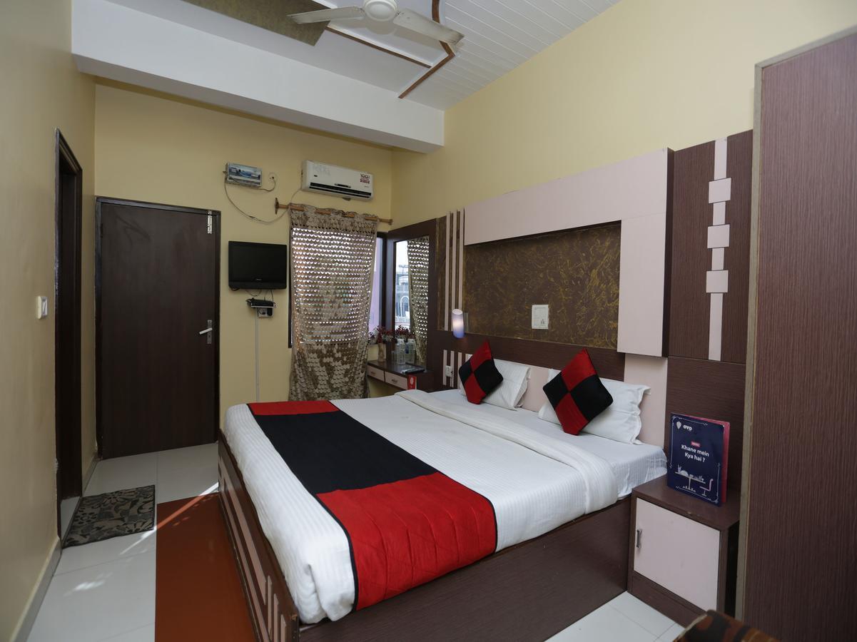 Oyo 12221 Hotel M House Агра Экстерьер фото