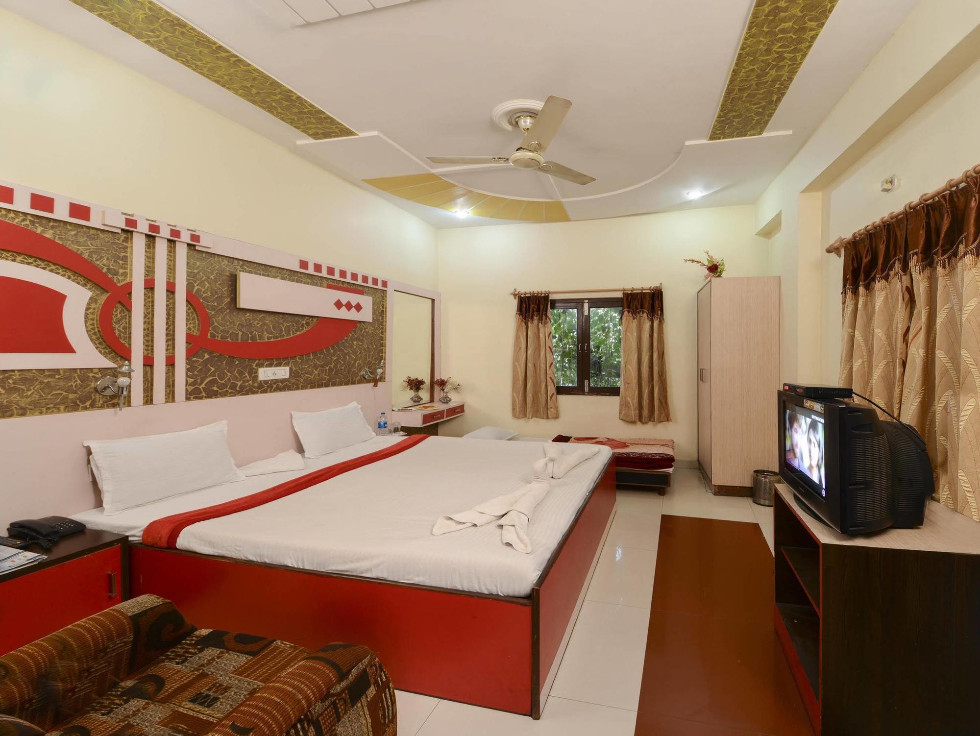 Oyo 12221 Hotel M House Агра Экстерьер фото